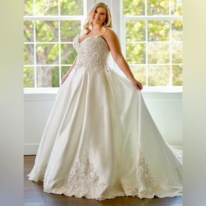 Maggie Sottero “Kimora” Wedding Gown